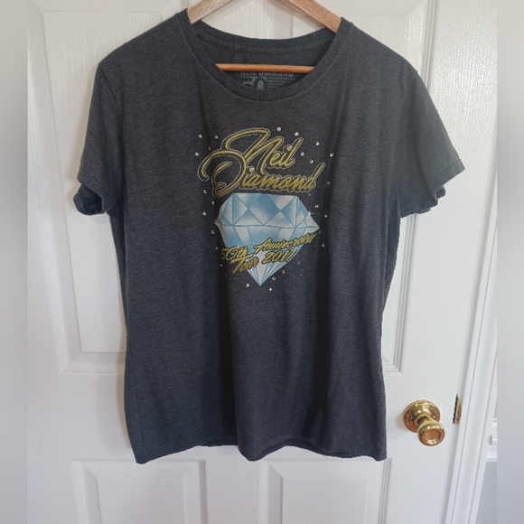 Neil Diamond graphic 50th anniversary tour 2017 concert tee size XL - Picture 1 of 6